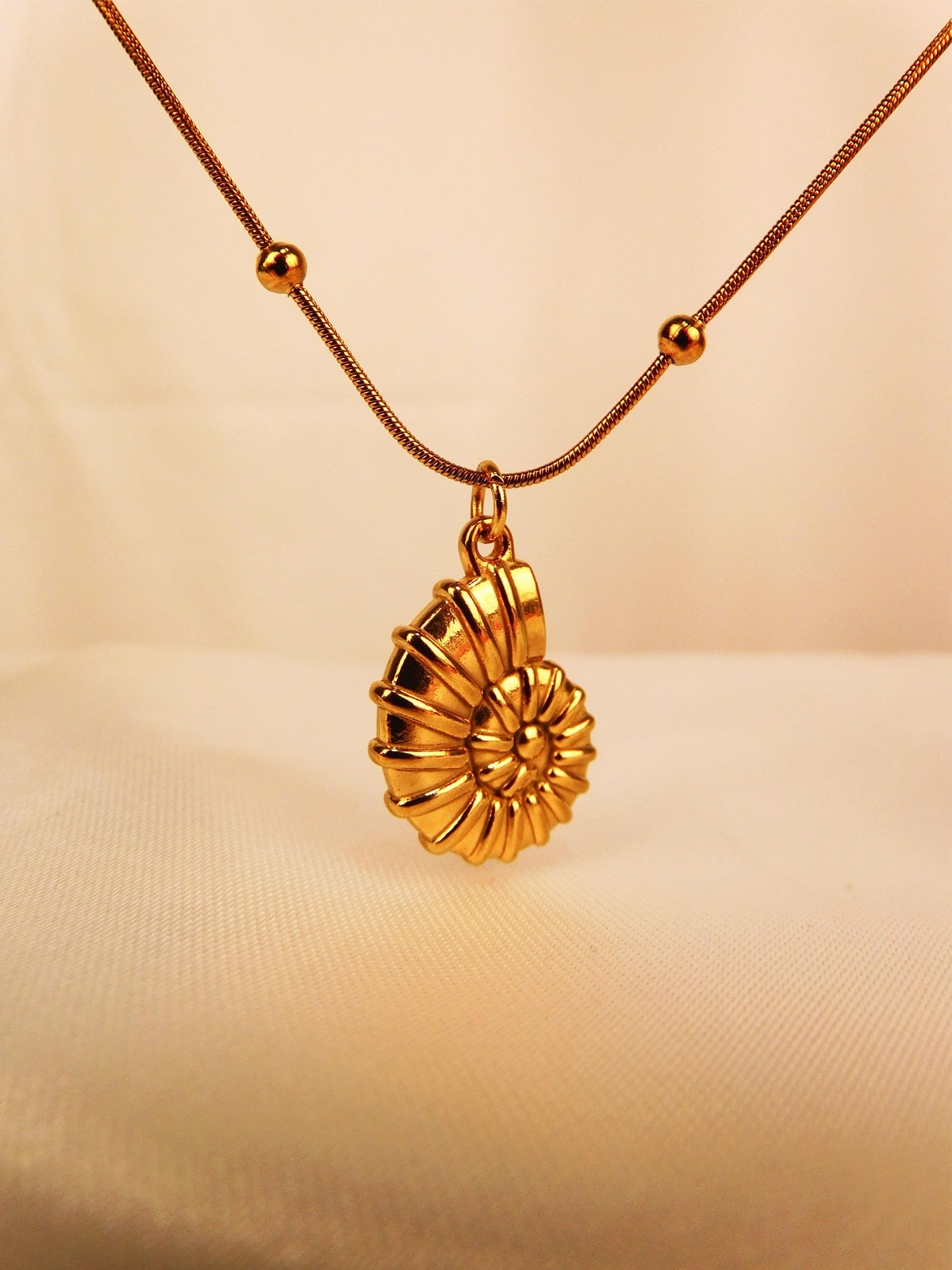 Collares