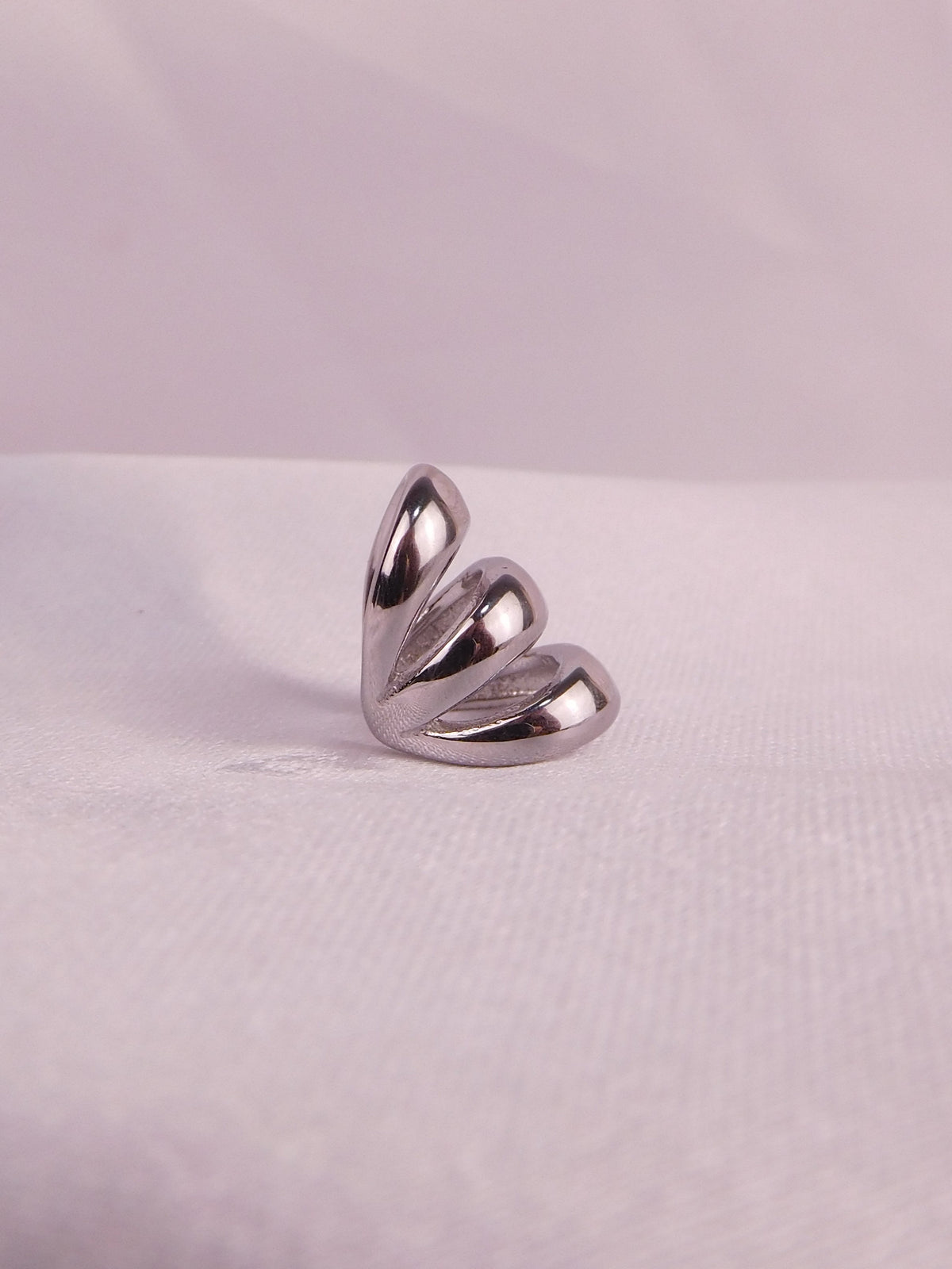 Ear Cuff Tríada Plateado