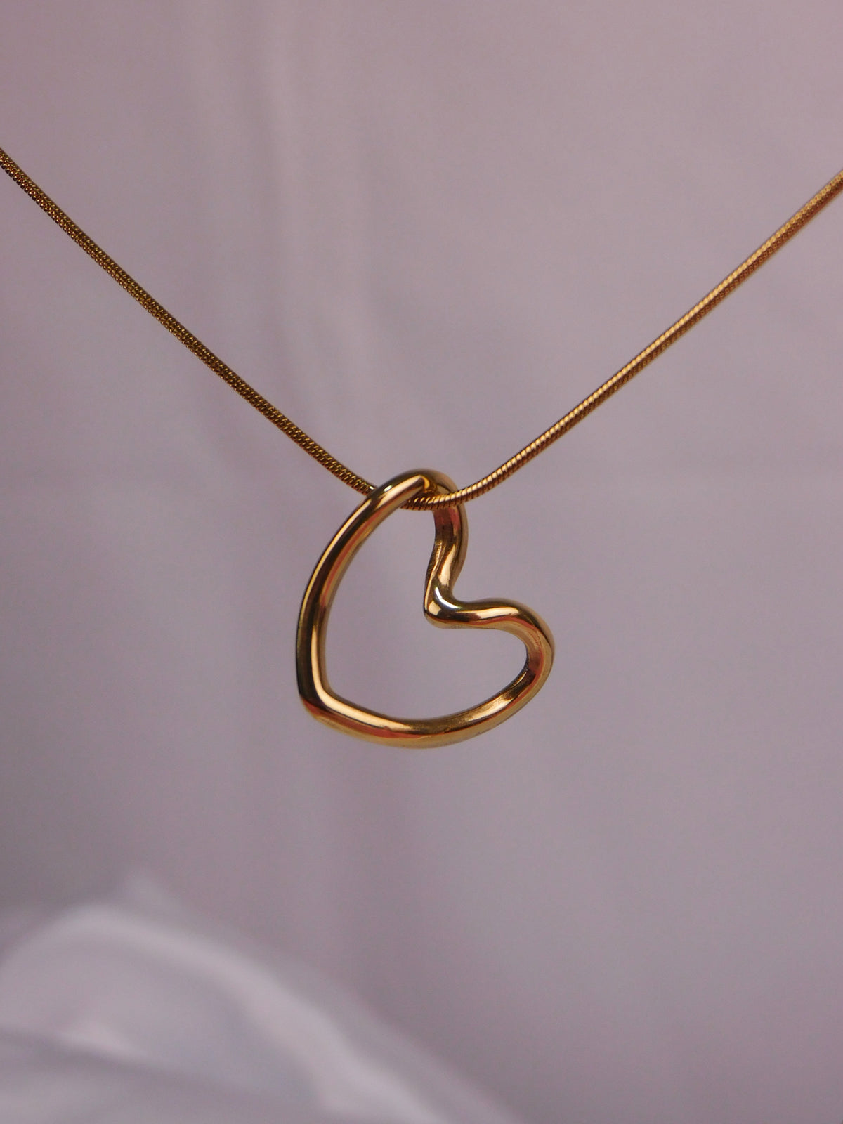 Collar Corazón Orgánico Dorado