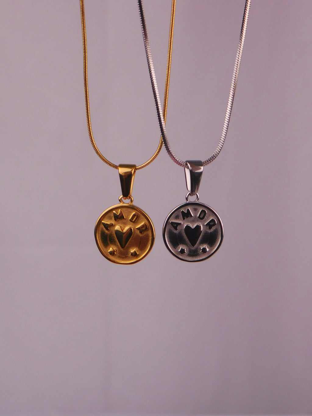 Collar Medalla Amor Plateado